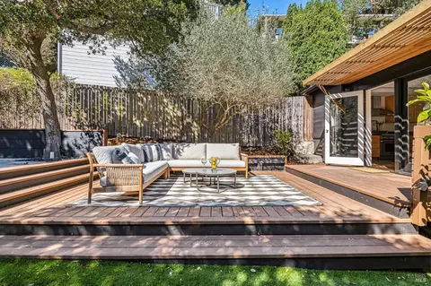 Exterior - 3 Lower Crescent Ave, Sausalito, CA 94965 photo 5 of 22