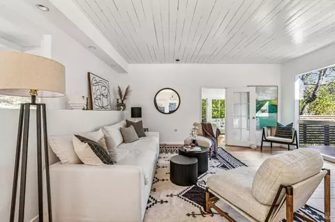 Living - 3 Lower Crescent Ave, Sausalito, CA 94965 photo 2 of 4