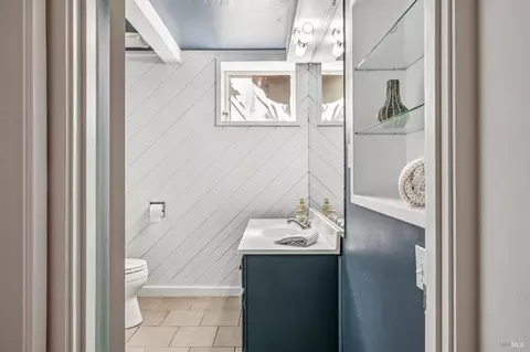 Bath - 3 Lower Crescent Ave, Sausalito, CA 94965 photo 2 of 2
