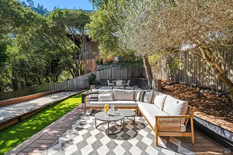 Exterior - 3 Lower Crescent Ave, Sausalito, CA 94965 photo 3 of 22