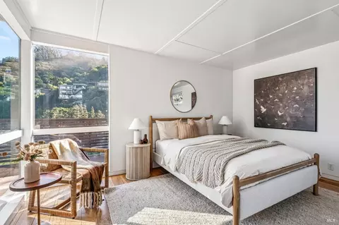 Bedroom - 3 Lower Crescent Ave, Sausalito, CA 94965 photo 1 of 4