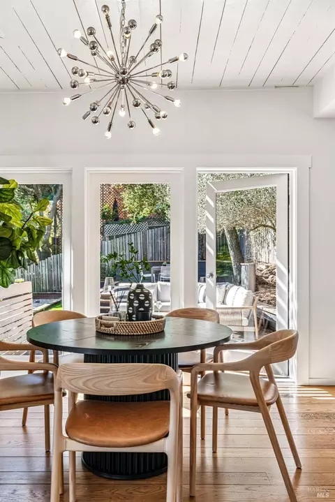 Dining - 3 Lower Crescent Ave, Sausalito, CA 94965 photo 5 of 5