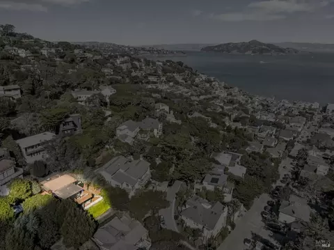 View/Area - 3 Lower Crescent Ave, Sausalito, CA 94965 photo 8 of 9