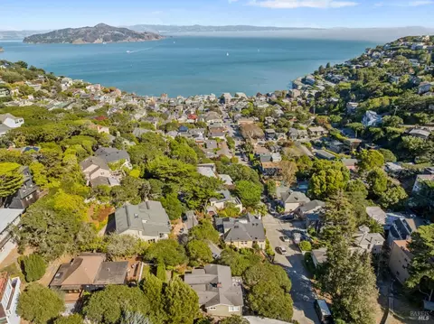 View/Area - 3 Lower Crescent Ave, Sausalito, CA 94965 photo 4 of 9