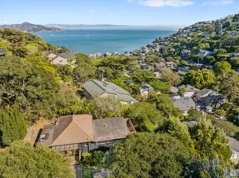 View/Area - 3 Lower Crescent Ave, Sausalito, CA 94965 photo 3 of 9