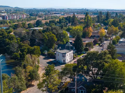 View/Area - 585 Riverside Dr, Napa, CA 94559 photo 4 of 4