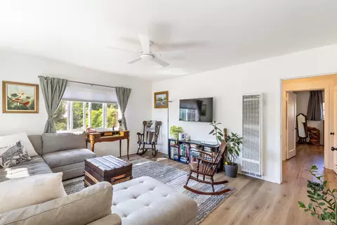 Living - 1740 E St, Napa, CA 94559 photo 1 of 4