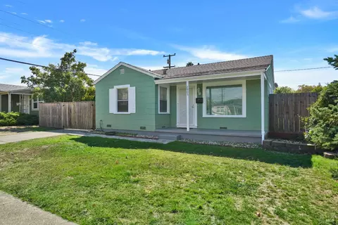 Exterior - 2905 Irwin St, Vallejo, CA 94591 photo 2 of 12