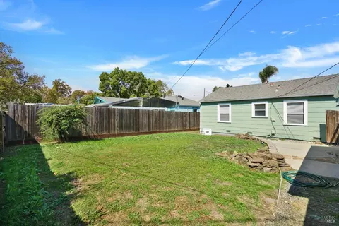 Exterior - 2905 Irwin St, Vallejo, CA 94591 photo 10 of 12