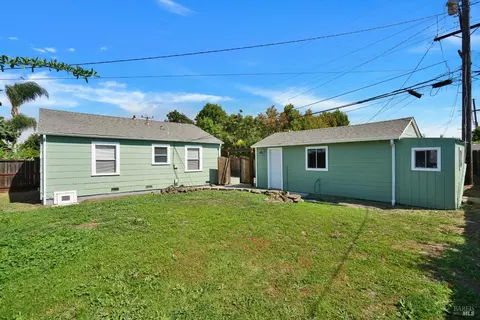 Exterior - 2905 Irwin St, Vallejo, CA 94591 photo 11 of 12