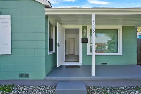 Exterior - 2905 Irwin St, Vallejo, CA 94591 photo 6 of 12