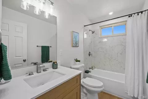 Bath - 442 Elder St, Vacaville, CA 95688 photo 1 of 3