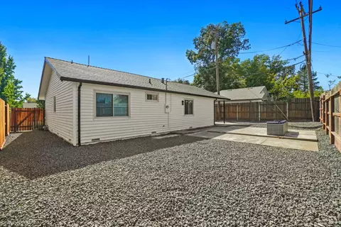 Exterior - 442 Elder St, Vacaville, CA 95688 photo 2 of 2