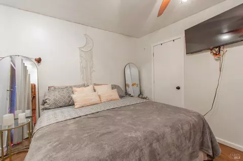 Bedroom - 343 Ladera Dr, Vallejo, CA 94591 photo 6 of 10