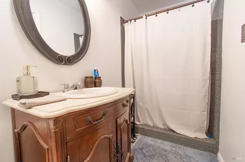 Bath - 343 Ladera Dr, Vallejo, CA 94591 photo 4 of 4