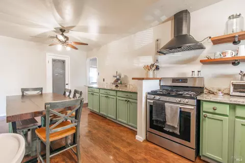 Kitchen - 343 Ladera Dr, Vallejo, CA 94591 photo 2 of 3