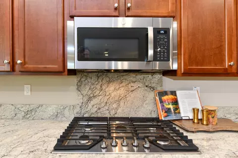 Kitchen - 2417 Hancock Dr, Fairfield, CA 94533 photo 4 of 5