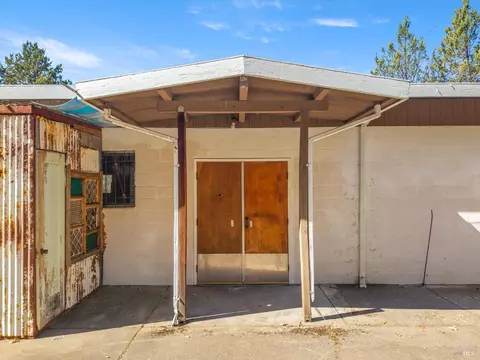 Exterior - 1400 Recreation Rd, Ukiah, CA 95482 photo 9 of 15