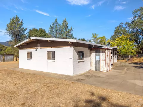 Exterior - 1400 Recreation Rd, Ukiah, CA 95482 photo 5 of 15
