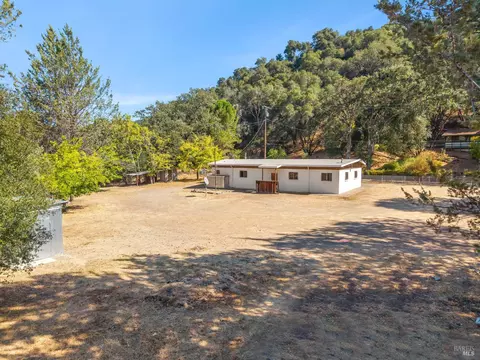 Exterior - 1400 Recreation Rd, Ukiah, CA 95482 photo 12 of 15