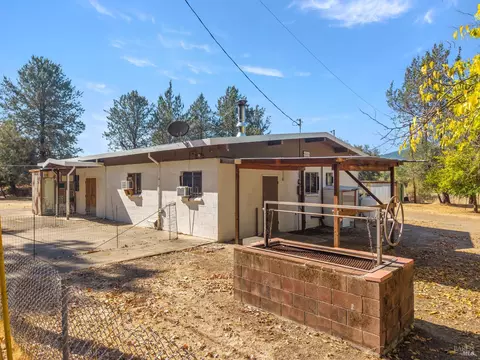 Exterior - 1400 Recreation Rd, Ukiah, CA 95482 photo 6 of 15