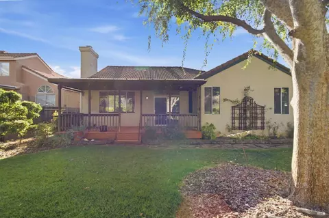 Exterior - 802 Monaghan Cir, Vacaville, CA 95688 photo 7 of 11