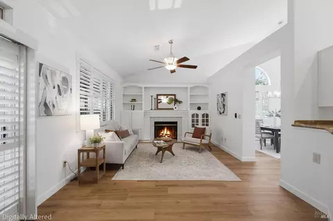 Living - 802 Monaghan Cir, Vacaville, CA 95688 photo 6 of 7