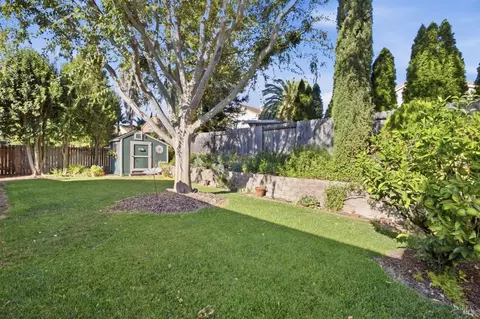 Exterior - 802 Monaghan Cir, Vacaville, CA 95688 photo 5 of 11