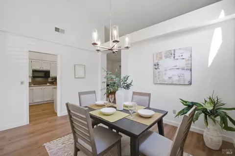 Dining - 802 Monaghan Cir, Vacaville, CA 95688 photo 3 of 3