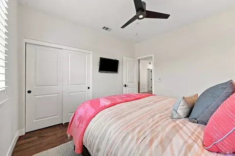 Bedroom - 218 Saffron Ct, Napa, CA 94559 photo 8 of 8