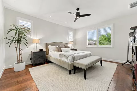 Bedroom - 218 Saffron Ct, Napa, CA 94559 photo 4 of 8