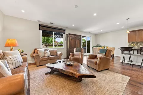 Living - 218 Saffron Ct, Napa, CA 94559 photo 2 of 2