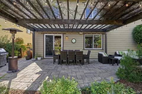 Exterior - 218 Saffron Ct, Napa, CA 94559 photo 6 of 15