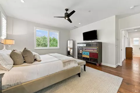Bedroom - 218 Saffron Ct, Napa, CA 94559 photo 3 of 8