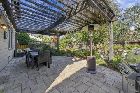 Exterior - 218 Saffron Ct, Napa, CA 94559 photo 4 of 15