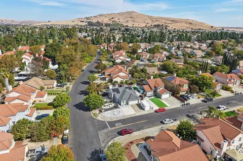 View/Area - 1102 Charter Ln, Fairfield, CA 94533 photo 8 of 21