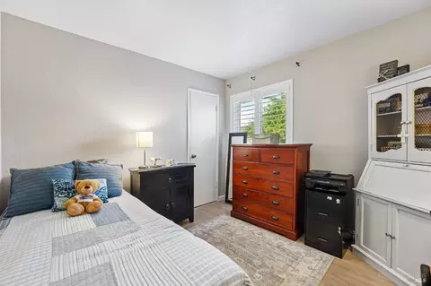 Bedroom - 1102 Charter Ln, Fairfield, CA 94533 photo 3 of 8