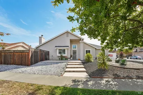 Exterior - 1102 Charter Ln, Fairfield, CA 94533 photo 15 of 22