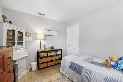 Bedroom - 1102 Charter Ln, Fairfield, CA 94533 photo 4 of 8