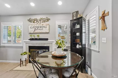 Dining - 1102 Charter Ln, Fairfield, CA 94533 photo 4 of 4
