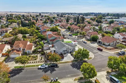 View/Area - 1102 Charter Ln, Fairfield, CA 94533 photo 9 of 21
