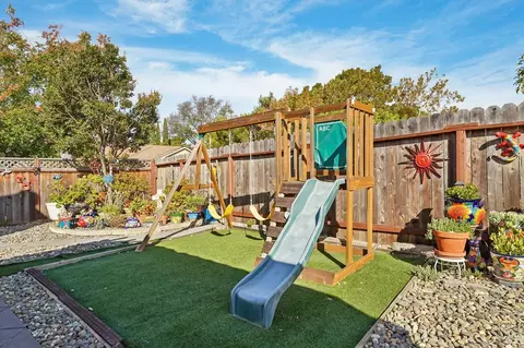 Exterior - 1102 Charter Ln, Fairfield, CA 94533 photo 8 of 22