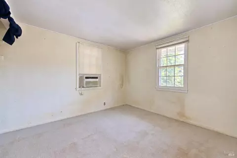Bedroom - 62 Parrott St, Vallejo, CA 94590 photo 5 of 6