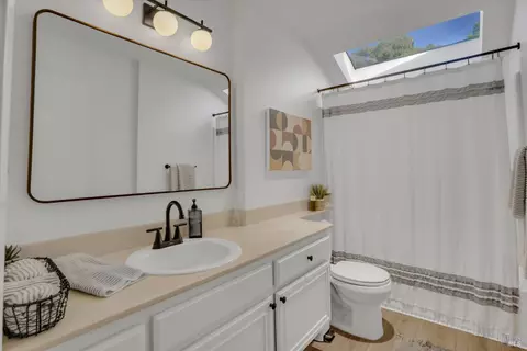 Bath - 308 Mill Rd, Martinez, CA 94553 photo 2 of 2