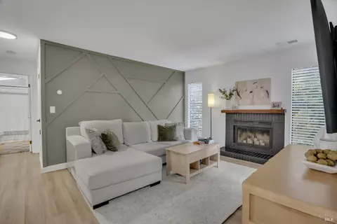 Living - 308 Mill Rd, Martinez, CA 94553 photo 1 of 3