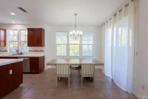 Dining - 8400 Bennington Ct, Vallejo, CA 94591 photo 1 of 1