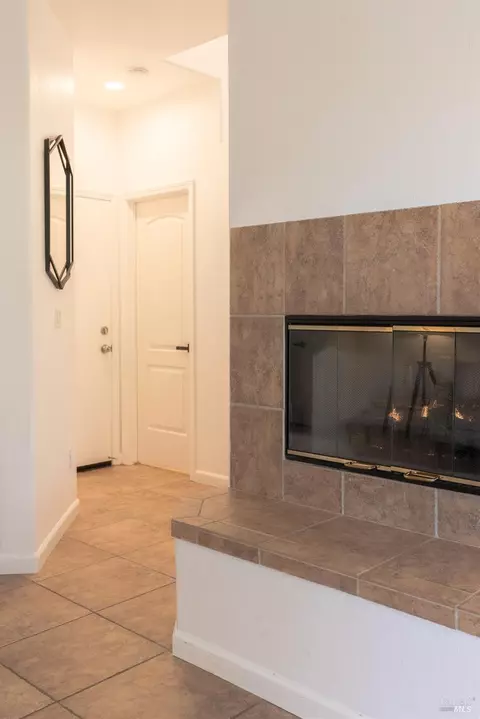 Entry Way - 8400 Bennington Ct, Vallejo, CA 94591 photo 1 of 1