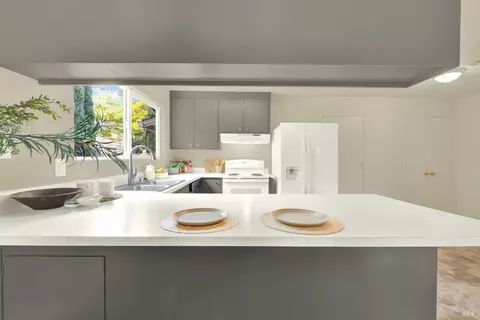 Kitchen - 2964 Orchid St, Fairfield, CA 94533 photo 4 of 4
