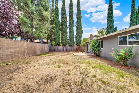 Exterior - 2964 Orchid St, Fairfield, CA 94533 photo 7 of 11