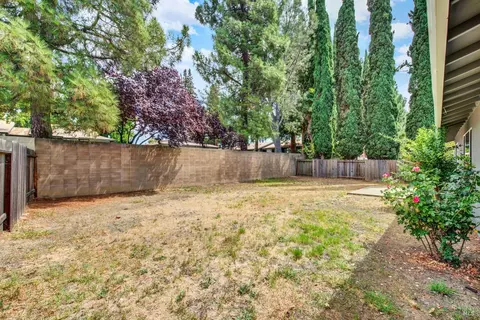 Exterior - 2964 Orchid St, Fairfield, CA 94533 photo 8 of 11